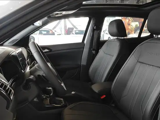 VOLKSWAGEN-T-CROSS-2026