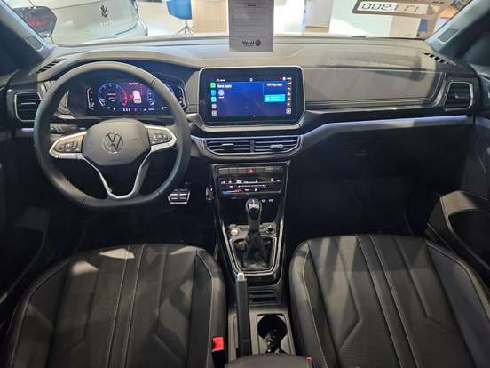 VOLKSWAGEN-T-CROSS-2025