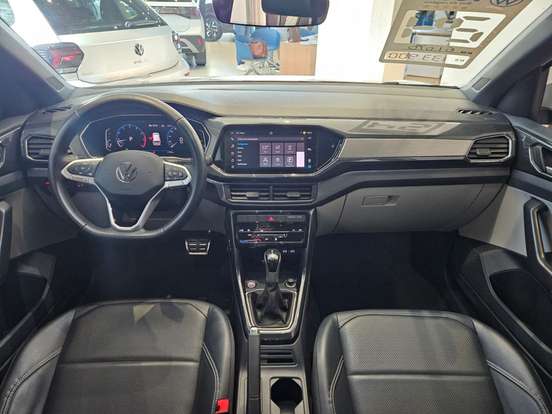 VOLKSWAGEN-T-CROSS-2024
