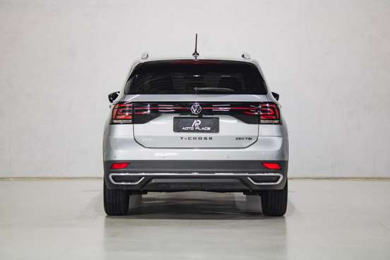 VOLKSWAGEN-T-CROSS-2024