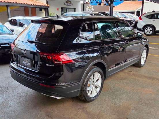VOLKSWAGEN-TIGUAN-2018