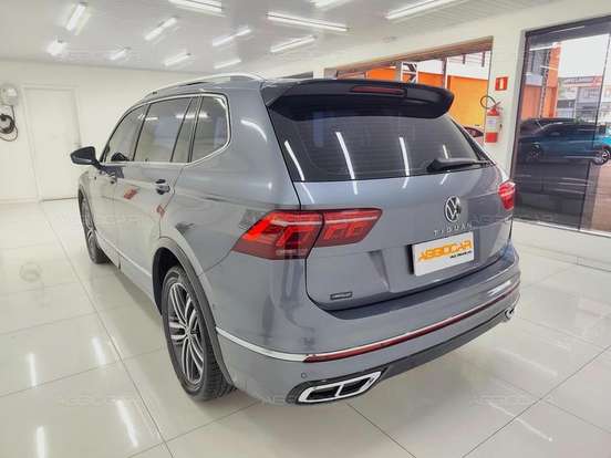 VOLKSWAGEN-TIGUAN-2.0 300 TSI GASOLINA ALLSPACE R-LINE AUTOMÁTICO VOLKSWAGEN-TIGUAN-2023