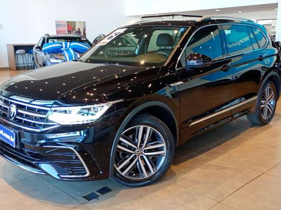 VOLKSWAGEN-TIGUAN-2.0 300 TSI GASOLINA ALLSPACE R-LINE AUTOMÁTICO VOLKSWAGEN-TIGUAN-2024