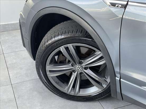 VOLKSWAGEN-TIGUAN-2020