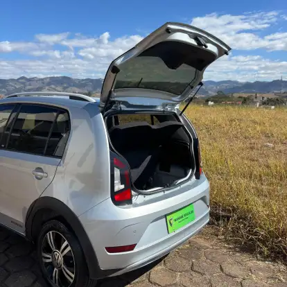 VOLKSWAGEN-UP-1.0 170 TSI TOTAL FLEX XTREME 4P MANUAL VOLKSWAGEN-UP-2019