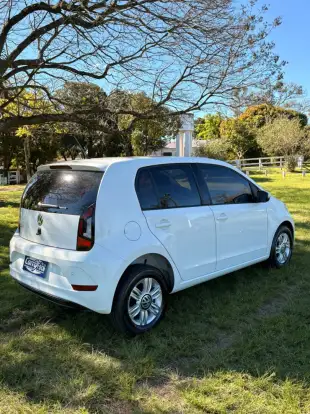 VOLKSWAGEN-UP-2018