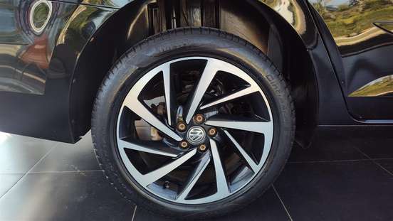 VOLKSWAGEN-VIRTUS-2021