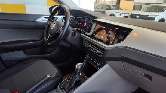 VOLKSWAGEN-VIRTUS-2021