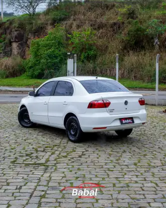 VOLKSWAGEN-VOYAGE-2013
