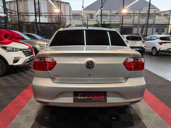 VOLKSWAGEN-VOYAGE-2014