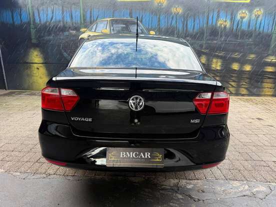 VOLKSWAGEN-VOYAGE-2014