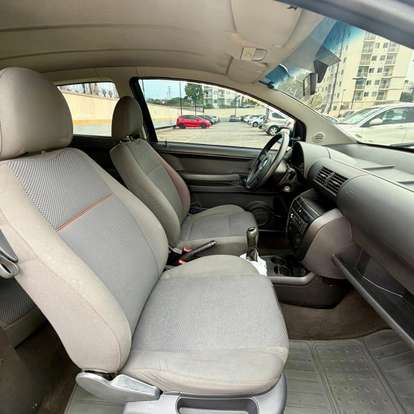 VOLKSWAGEN-FOX-2009