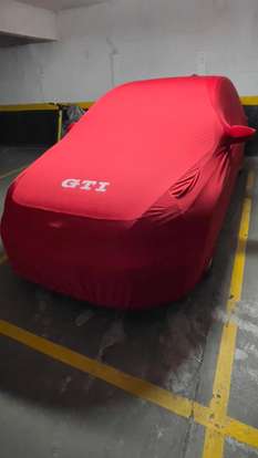 VOLKSWAGEN-GOLF-2014