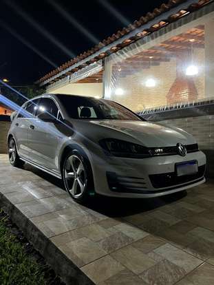 VOLKSWAGEN-GOLF-2.0 TSI GTI 16V TURBO GASOLINA 4P AUTOMÁTICO VOLKSWAGEN-GOLF-2014