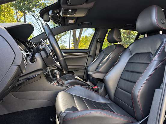 VOLKSWAGEN-GOLF-2.0 TSI GTI 16V TURBO GASOLINA 4P AUTOMÁTICO VOLKSWAGEN-GOLF-2015