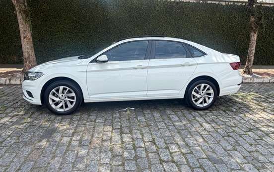 VOLKSWAGEN-JETTA-2020
