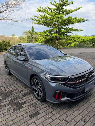VOLKSWAGEN-JETTA-2023