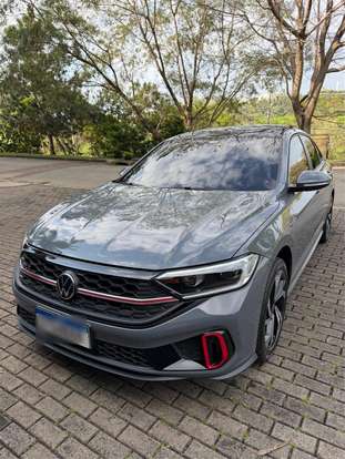 VOLKSWAGEN-JETTA-2023