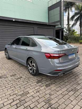 VOLKSWAGEN-JETTA-2023