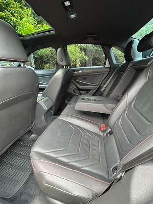 VOLKSWAGEN-JETTA-2021