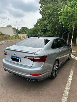 VOLKSWAGEN-JETTA-2021