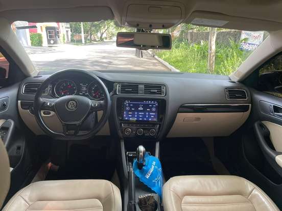 VOLKSWAGEN-JETTA-2016