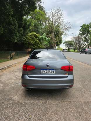 VOLKSWAGEN-JETTA-2015