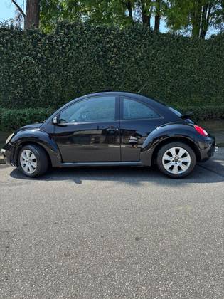 VOLKSWAGEN NEW BEETLE 2.0 MI 8V GASOLINA 2P AUTOMÁTICO