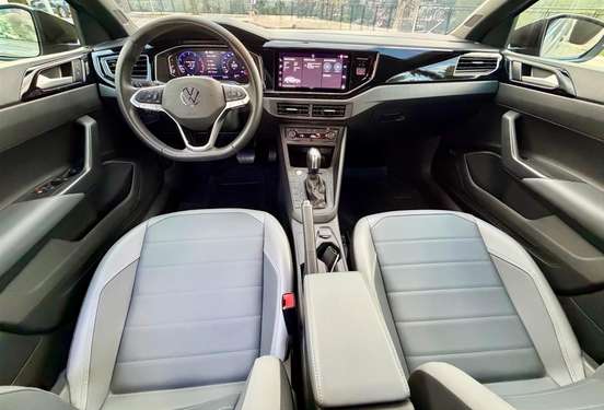 VOLKSWAGEN-NIVUS-1.0 200 TSI TOTAL FLEX HIGHLINE AUTOMÁTICO VOLKSWAGEN-NIVUS-2020