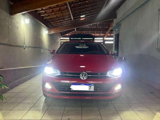 VOLKSWAGEN-POLO-2018