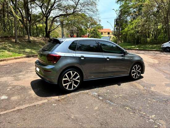 VOLKSWAGEN-POLO-2023