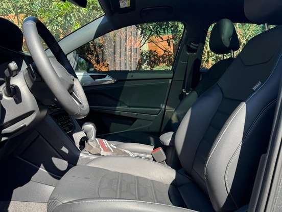 VOLKSWAGEN-TAOS-1.4 250 TSI TOTAL FLEX HIGHLINE AUTOMÁTICO VOLKSWAGEN-TAOS-2025