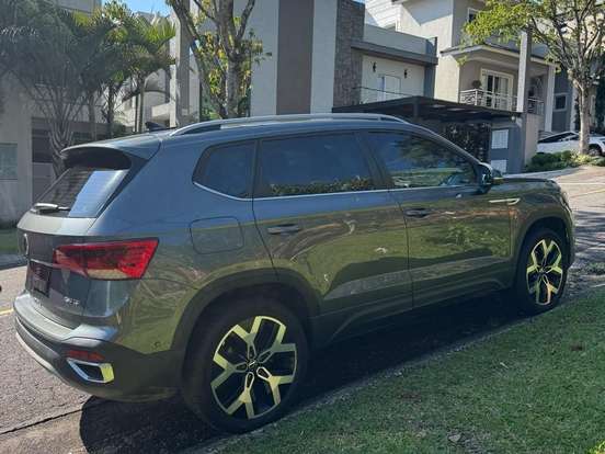 VOLKSWAGEN-TAOS-1.4 250 TSI TOTAL FLEX HIGHLINE AUTOMÁTICO VOLKSWAGEN-TAOS-2025