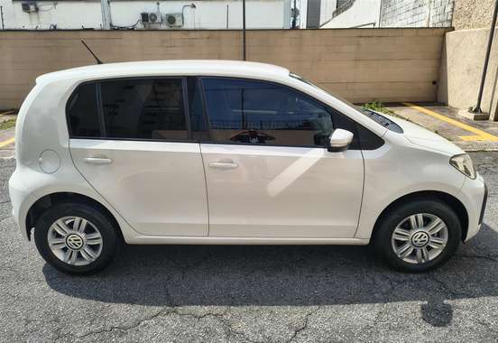 VOLKSWAGEN-UP-2018