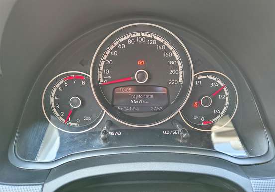 VOLKSWAGEN-UP-2018