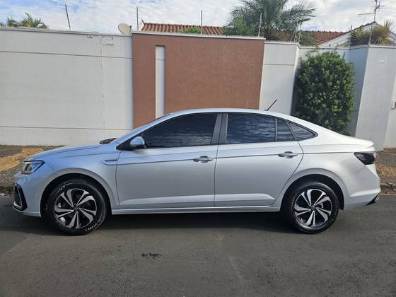 VOLKSWAGEN VIRTUS 1.0 200 TSI COMFORTLINE AUTOMÁTICO