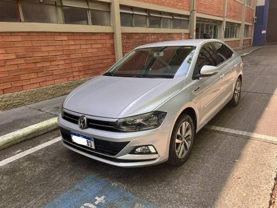 VOLKSWAGEN VIRTUS 1.0 200 TSI HIGHLINE AUTOMÁTICO