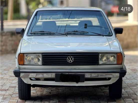 VOLKSWAGEN-VOYAGE-1982