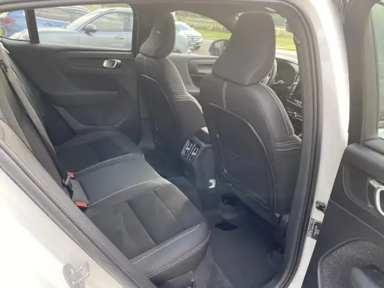 VOLVO-C40-P8 RECHARGE TWIN ELECTRIC ULTIMATE AWD VOLVO-C40-2023