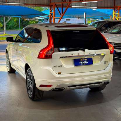 VOLVO-V60-2014