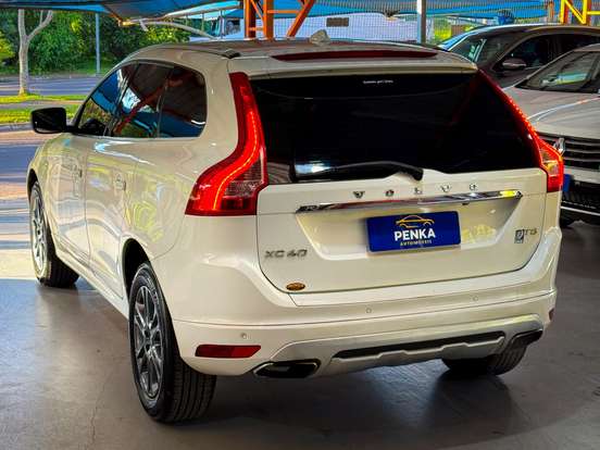 VOLVO-V60-2.0 T5 MOMENTUM TURBO GASOLINA 4P AUTOMÁTICO VOLVO-V60-2014