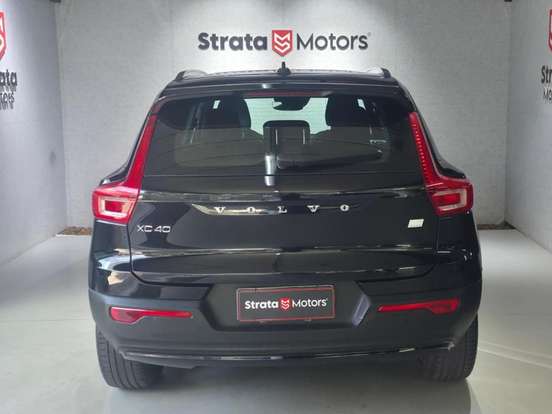 VOLVO-XC40-1.5 T5 RECHARGE R-DESIGN GEARTRONIC VOLVO-XC40-2021