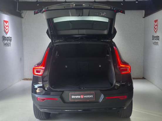 VOLVO-XC40-1.5 T5 RECHARGE R-DESIGN GEARTRONIC VOLVO-XC40-2021