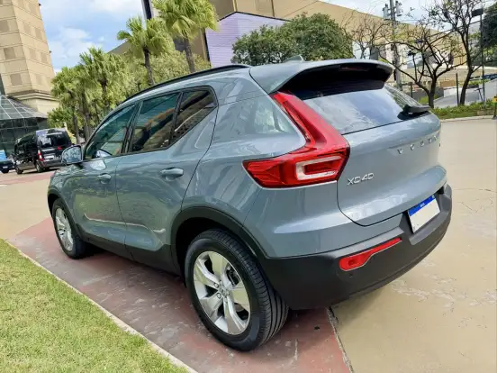 VOLVO-XC40-2.0 T4 GASOLINA GEARTRONIC VOLVO-XC40-2019