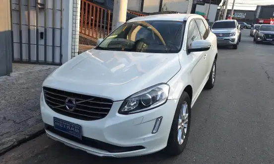 VOLVO-XC60-2014
