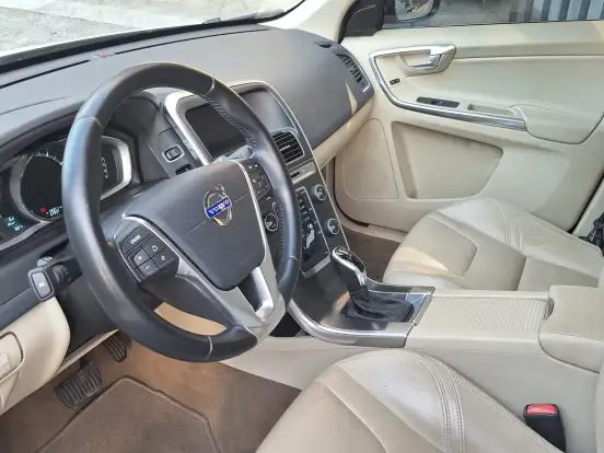 VOLVO-XC60-2.0 T5 DYNAMIC FWD TURBO GASOLINA 4P AUTOMÁTICO VOLVO-XC60-2014