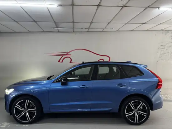 VOLVO-XC60-2.0 T8 HYBRID R-DESIGN AWD GEARTRONIC VOLVO-XC60-2020