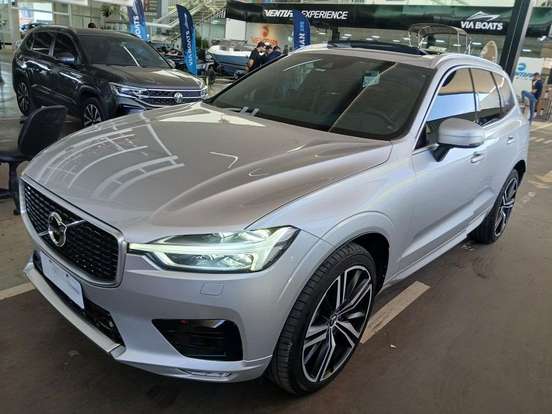 VOLVO-XC60-2018