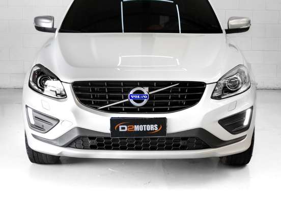 VOLVO-XC60-2.0 T5 R DESIGN TURBO GASOLINA 4P AUTOMÁTICO VOLVO-XC60-2015