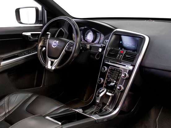 VOLVO-XC60-2.0 T5 R DESIGN TURBO GASOLINA 4P AUTOMÁTICO VOLVO-XC60-2015